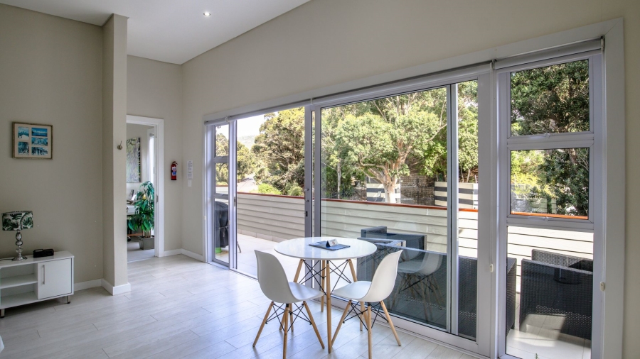 9 Bedroom Property for Sale in Mount Rhodes Western Cape